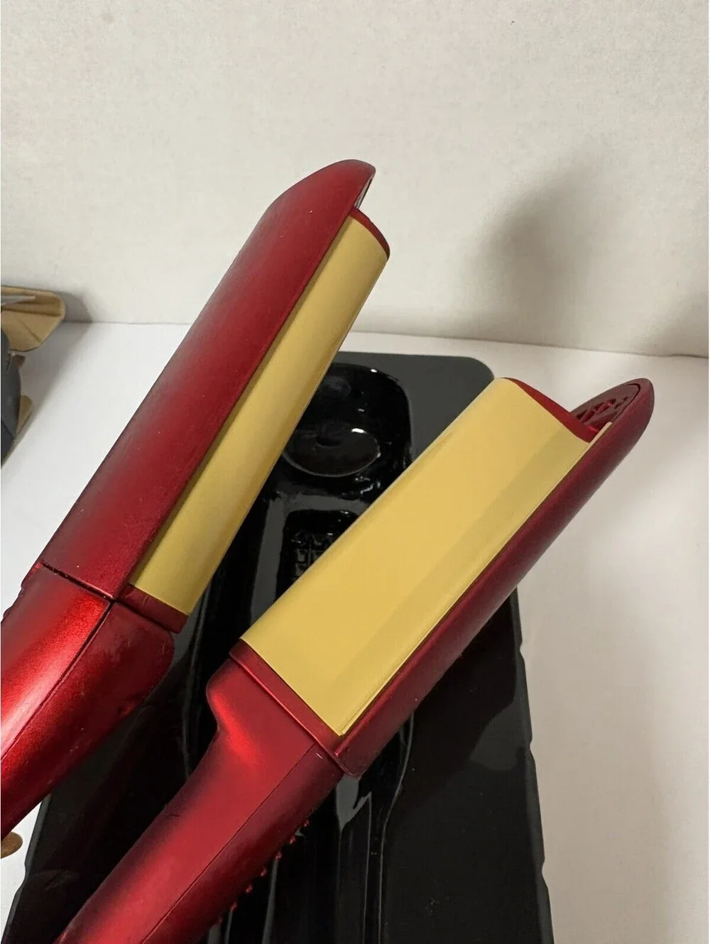 CHI Air Sexy Waver Digital Ceramic & Tourmaline Crimper Red Metallic